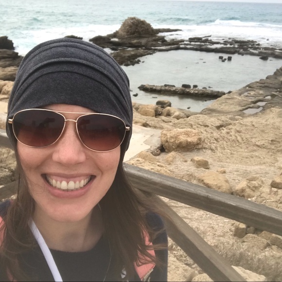 Meet Your Posher - Picture 3 of 3